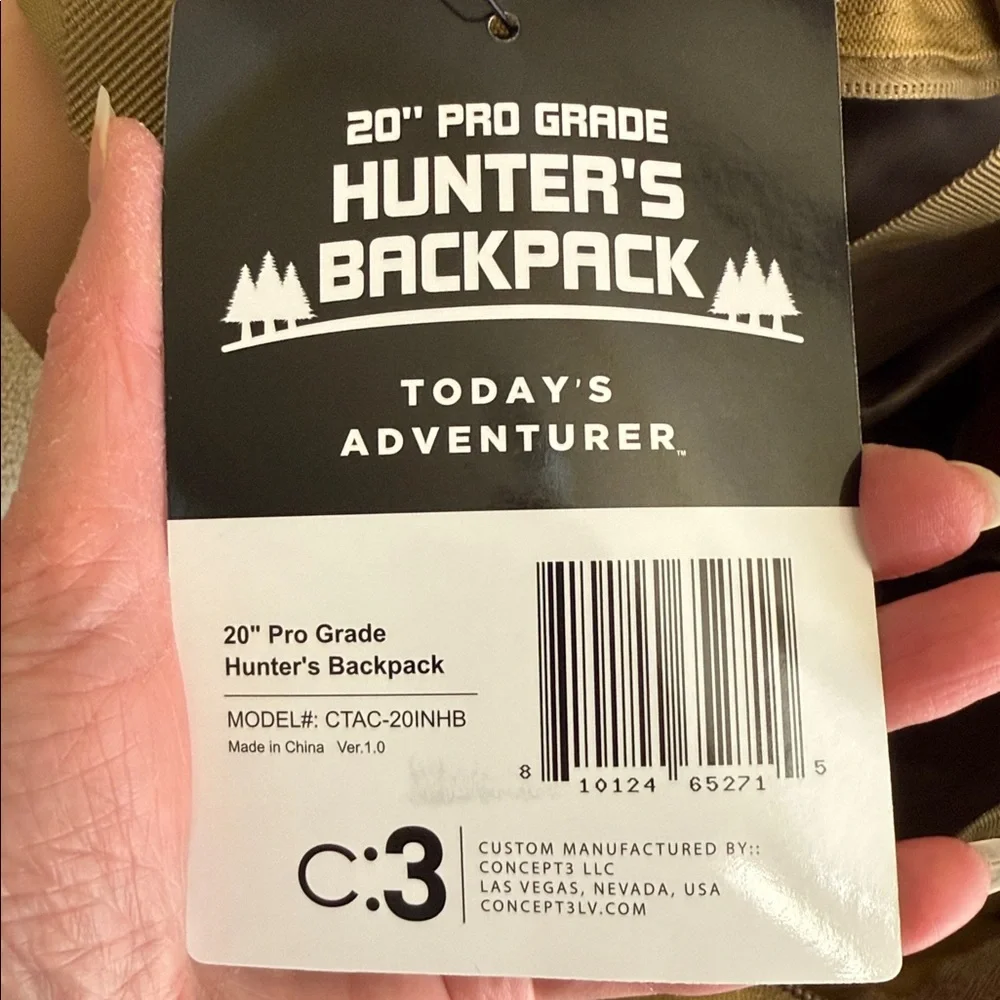 Hunters Bagpack 20” Pro Grade. Pockets and storage areas. Brown.